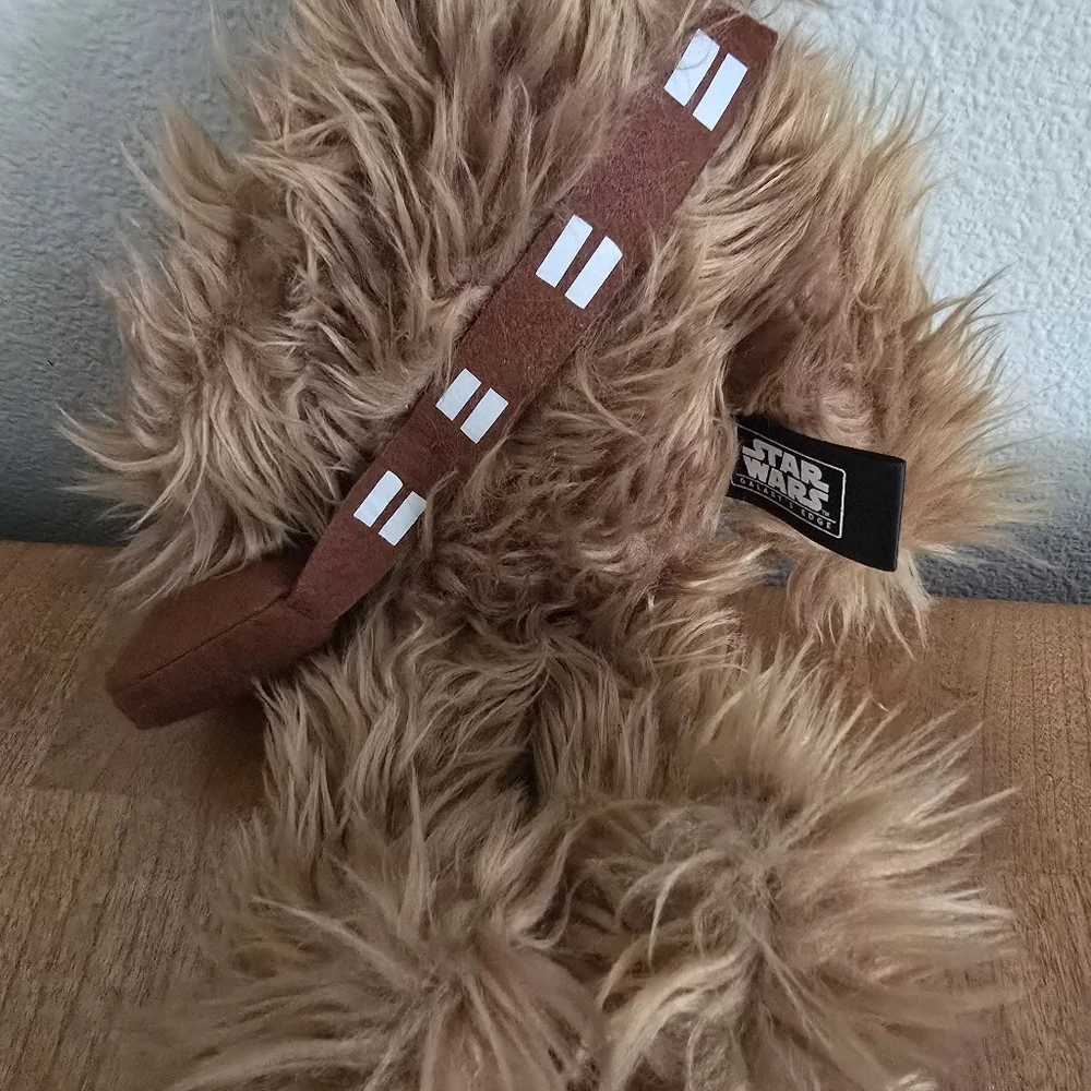 Disney Parks Galaxy’s Edge Chewbacca Plush Toydarian Toymaker Batuu 12”